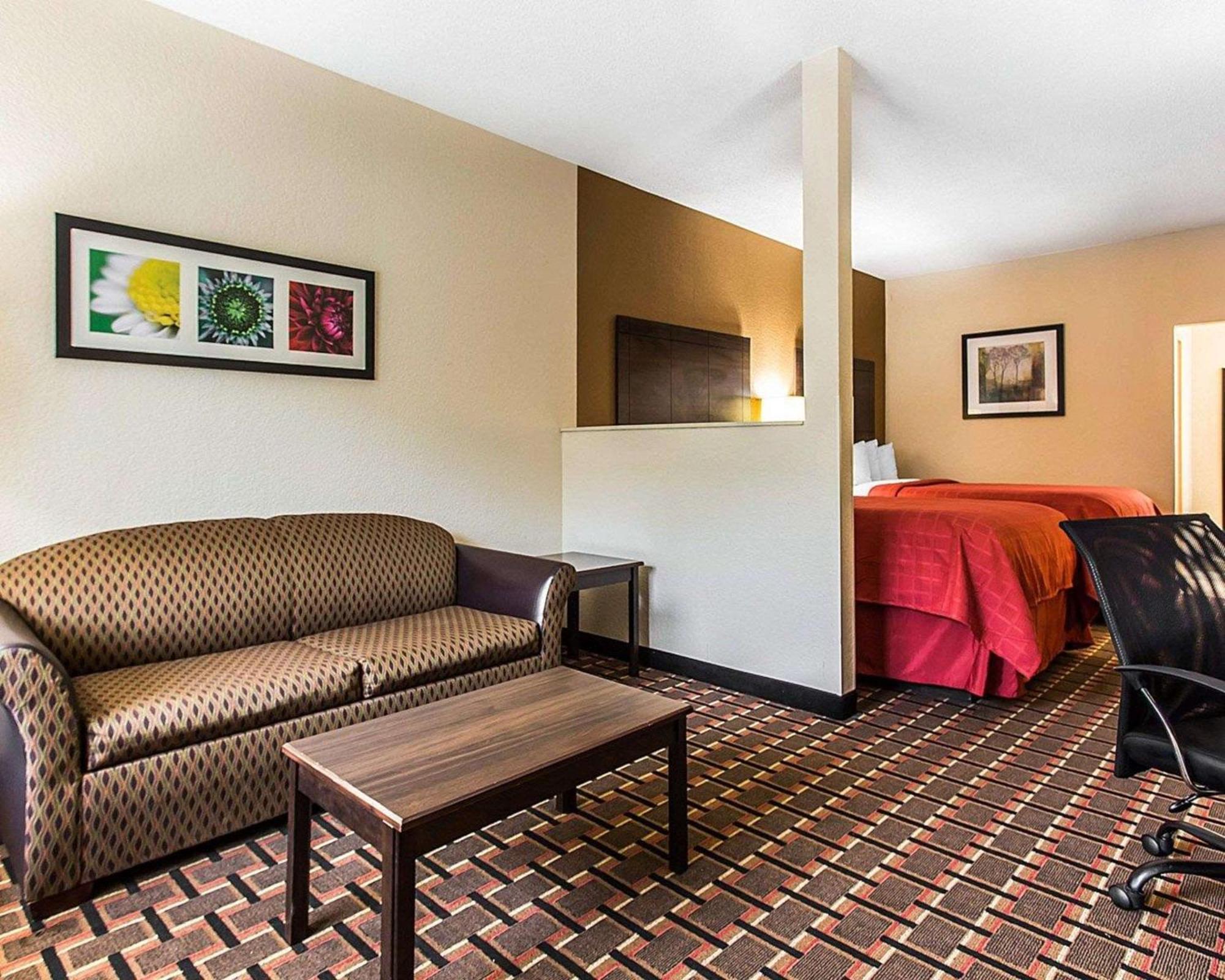Quality Suites Hickory South Eksteriør billede