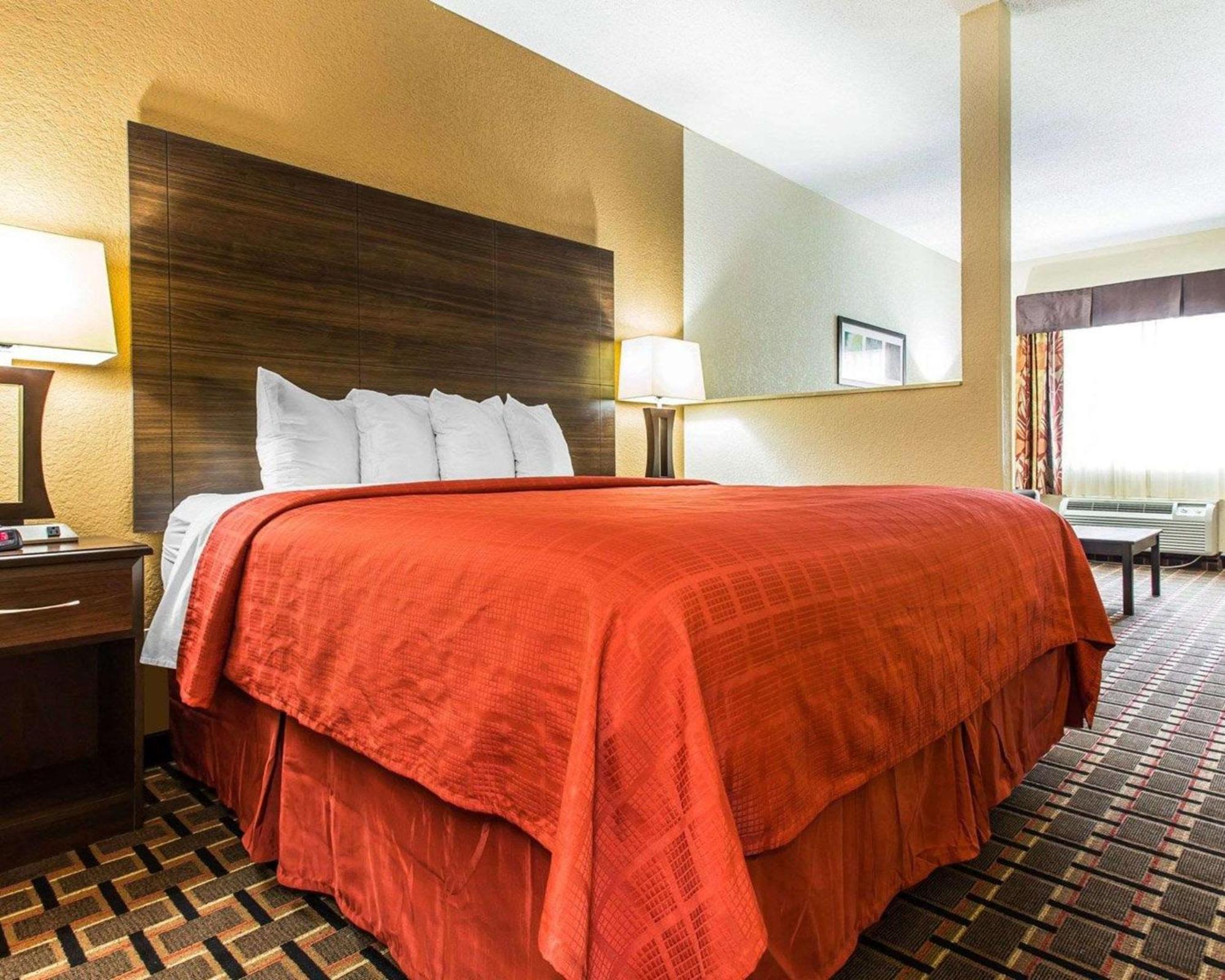 Quality Suites Hickory South Eksteriør billede