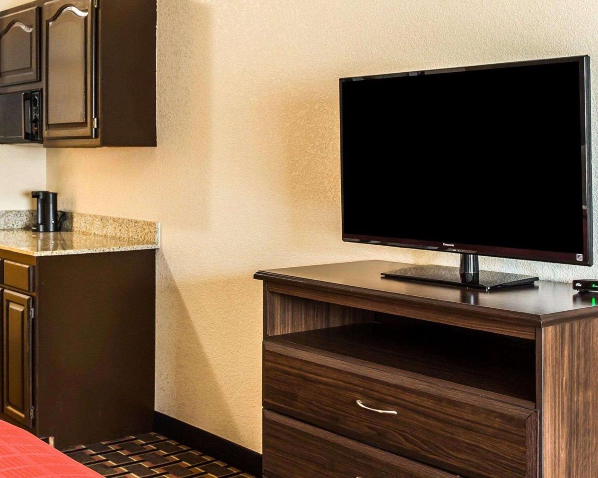 Quality Suites Hickory South Eksteriør billede