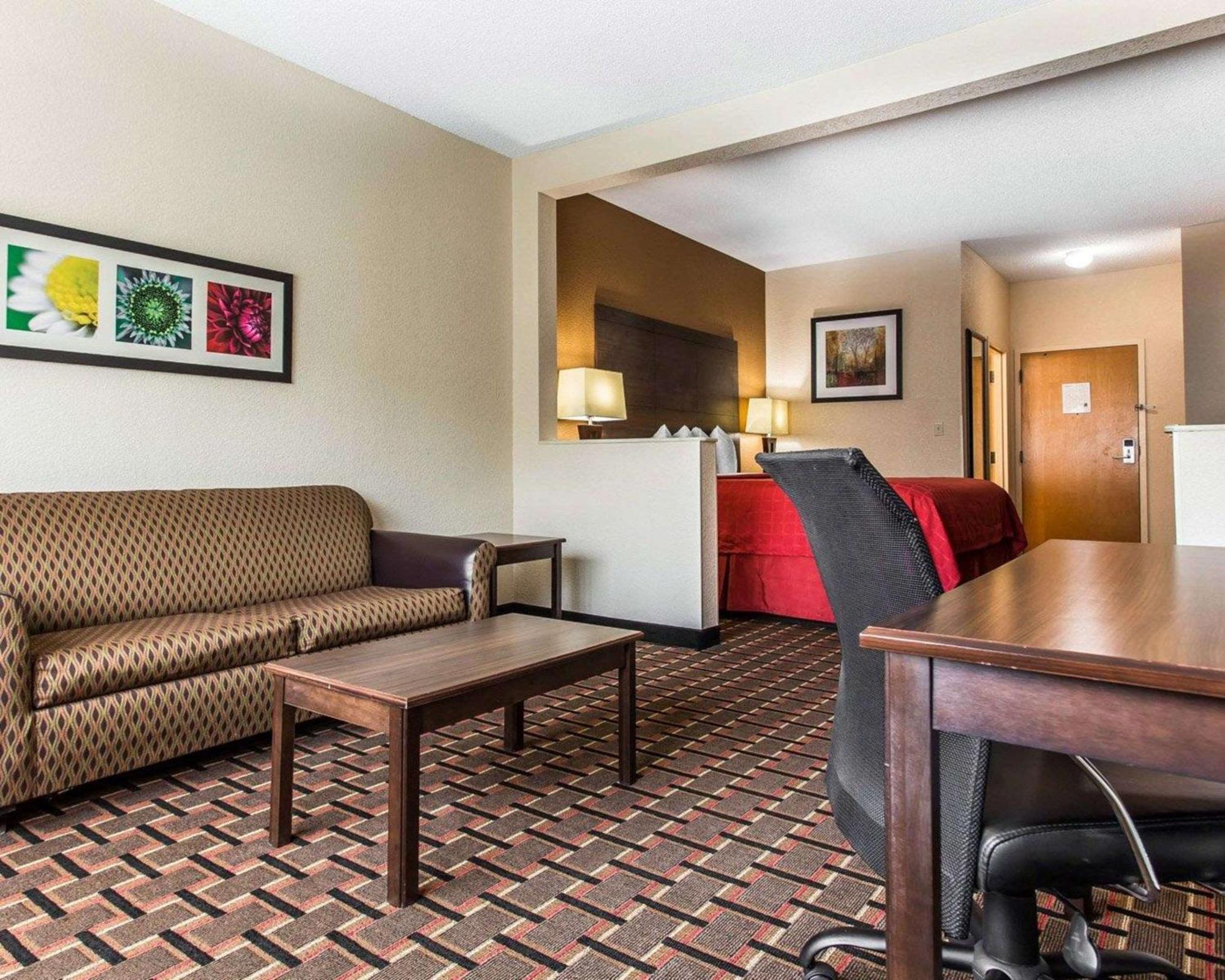 Quality Suites Hickory South Eksteriør billede