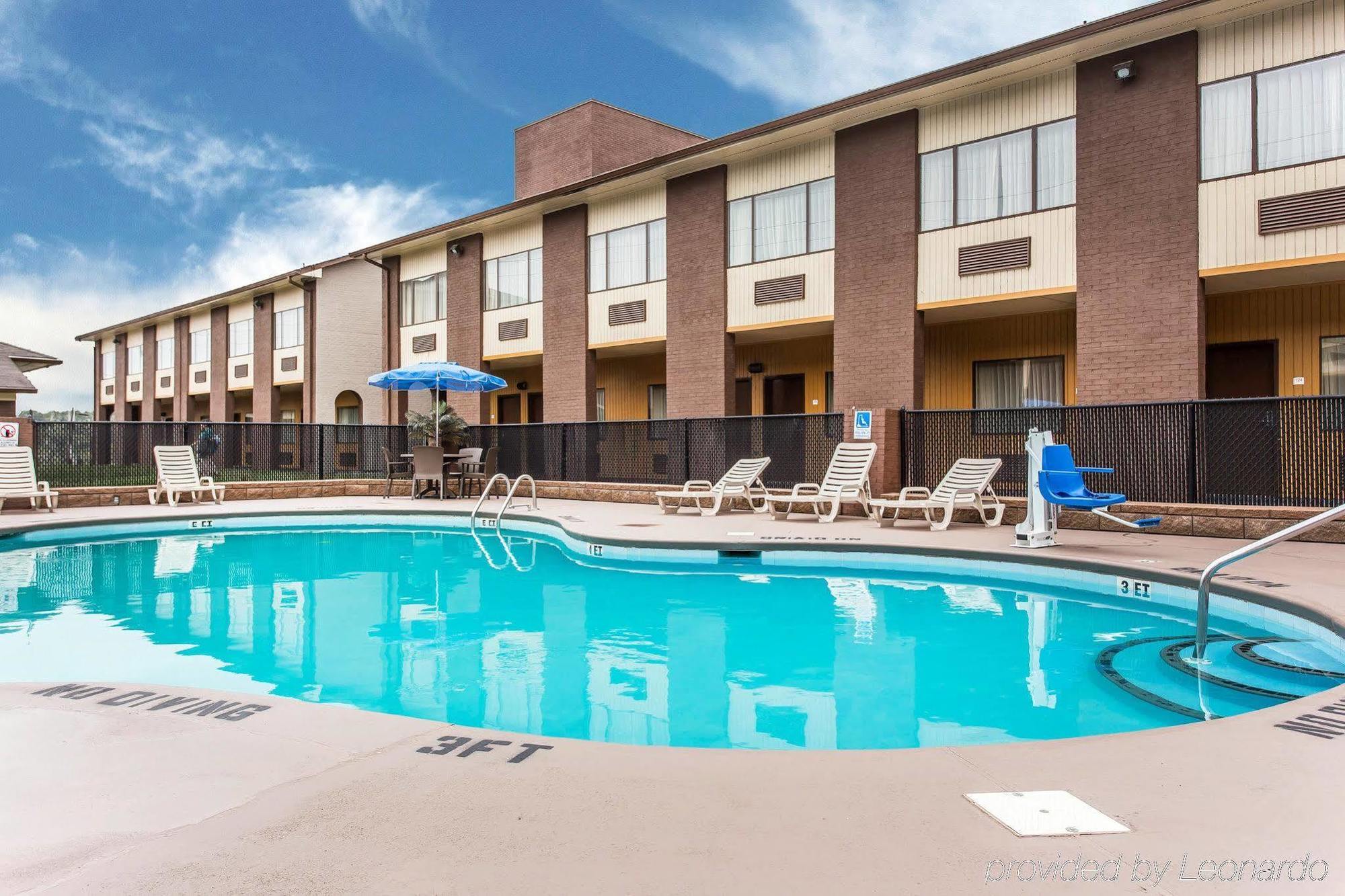 Quality Suites Hickory South Eksteriør billede