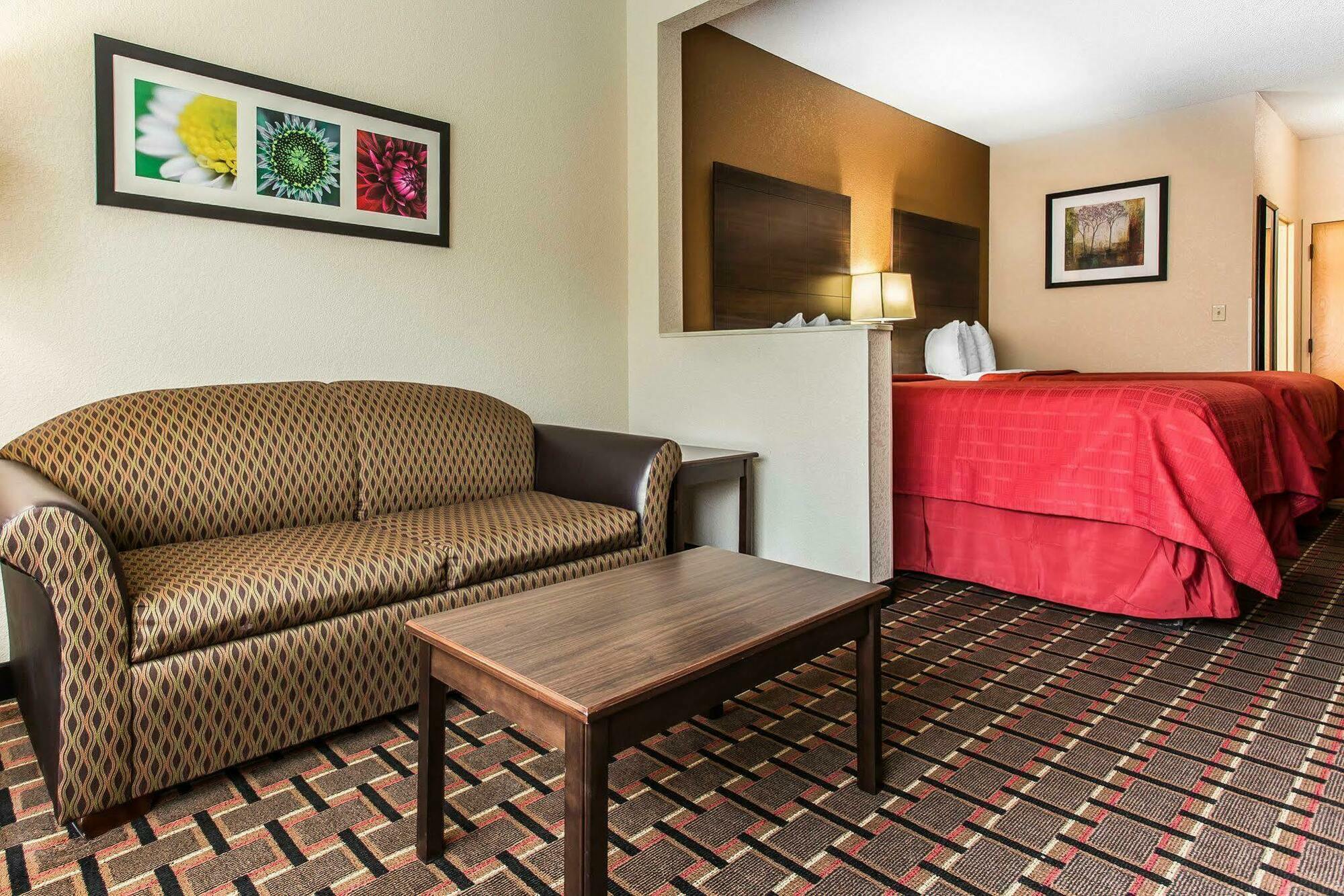 Quality Suites Hickory South Eksteriør billede